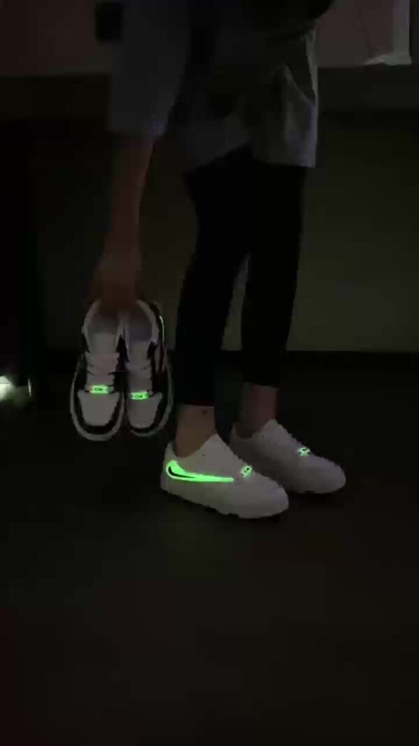 Jam4889 NIKE 4a+ 240 33$ PDDXZ - Image 2