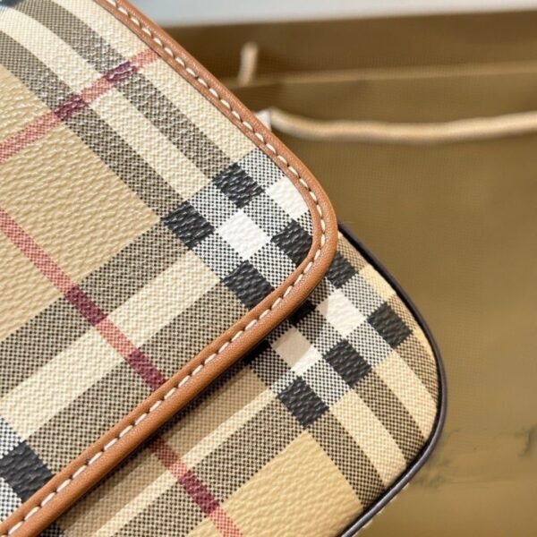 Jam258  Burberry  5A  450 58$ GBB - Image 2