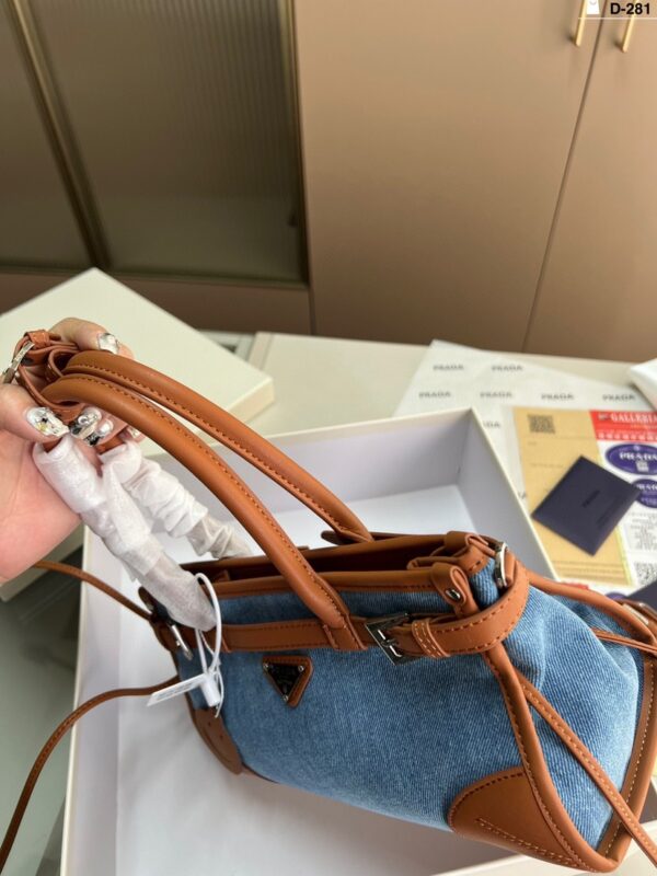 Jam5243 PRADA  89.99$ - Image 2
