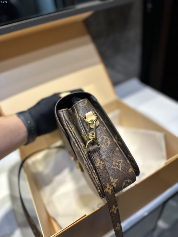 Z5428 LV 55$ - Image 2