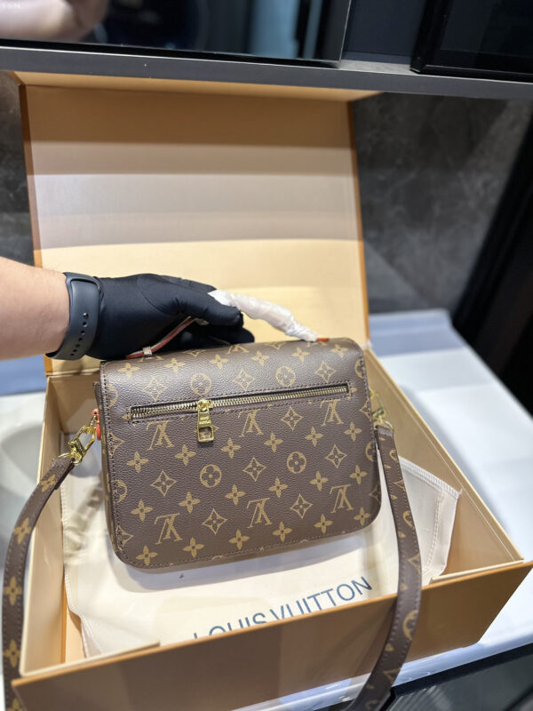 Z5428 LV 55$ - Image 12