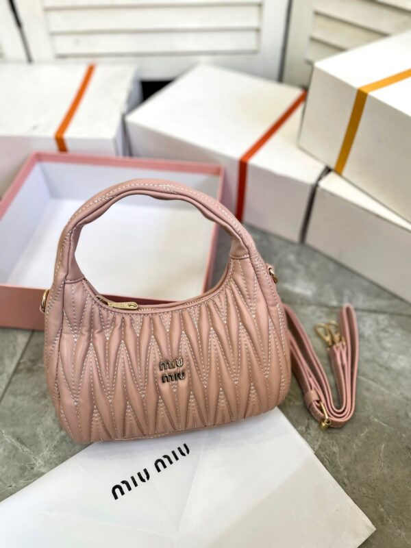 Jam3676 MIUMIU 49.99$  370 GBB - Image 11