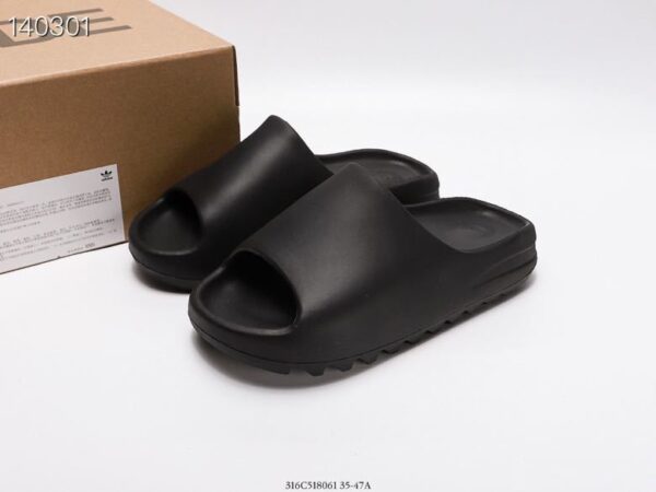 Jes3545 24.9$ ADIDAS -YZTX - Image 11