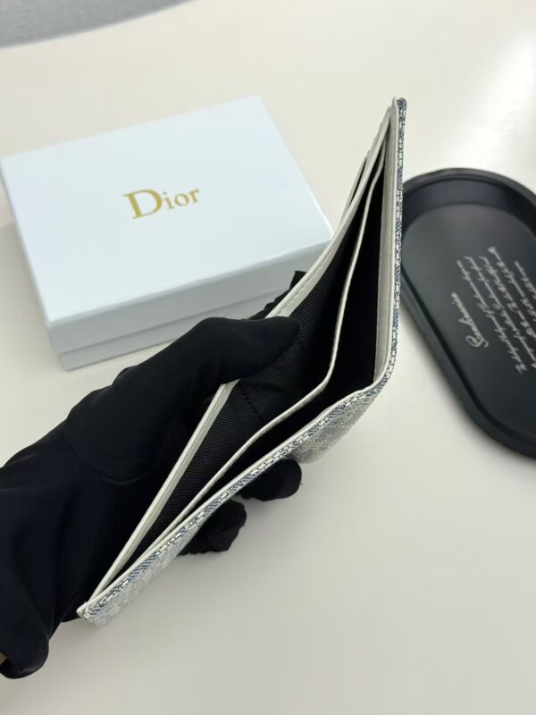 TL2583 DIOR 40.99$ BOX - Image 3