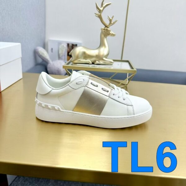 TL2580 Valentino 55$ box - Image 11