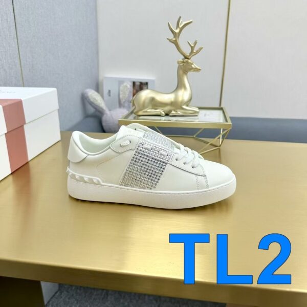 TL2580 Valentino 55$ box - Image 13