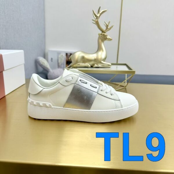 TL2580 Valentino 55$ box - Image 18