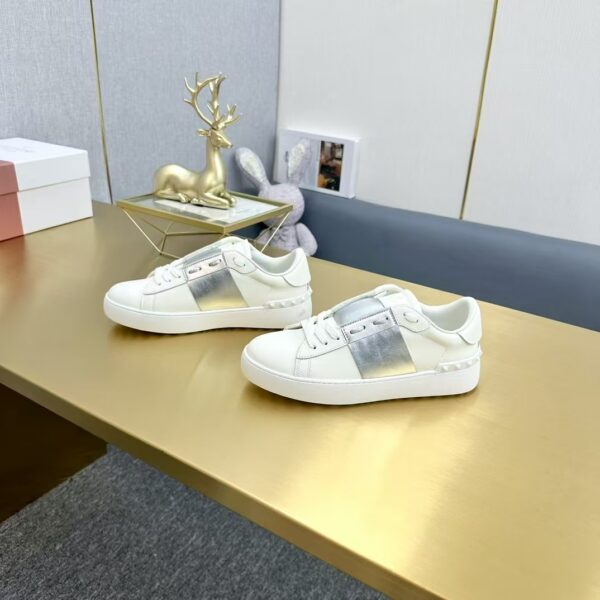 TL2580 Valentino 55$ box - Image 4