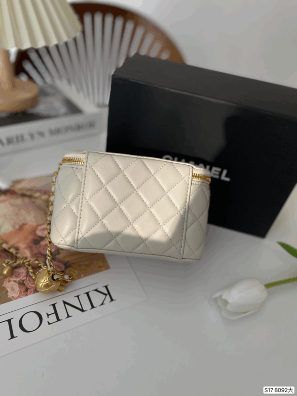 Z5225-55$-Chanel - Image 11
