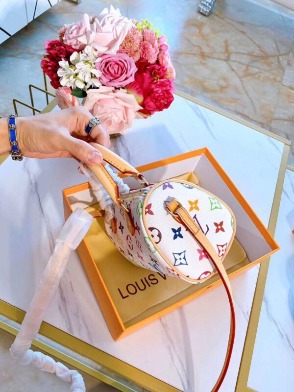 Jam1302 LV pillow bag 335 58$ GBB - Image 12