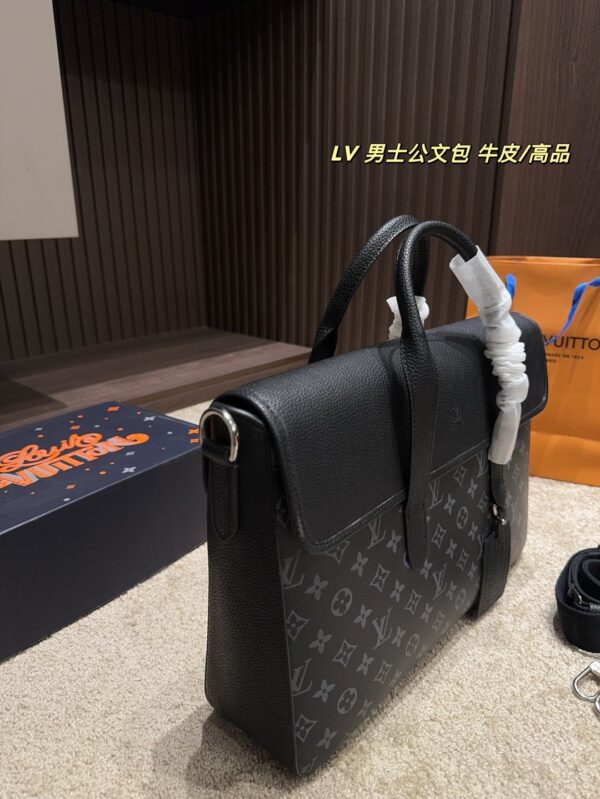 Jam5235 LV Bag 110$ - Image 12