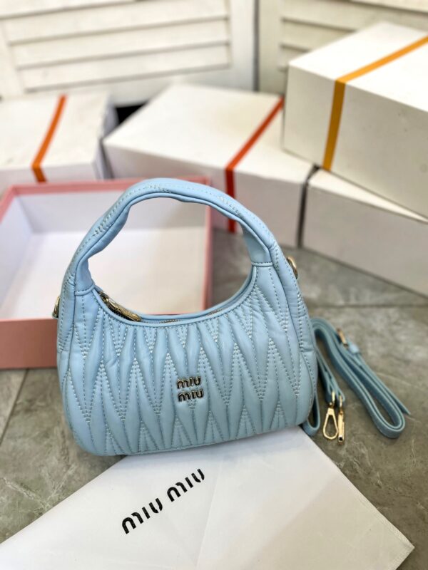 Jam3676 MIUMIU 49.99$  370 GBB - Image 12