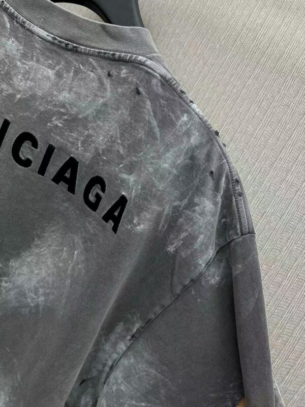 TL2568 Balenciaga 40$ - Image 4