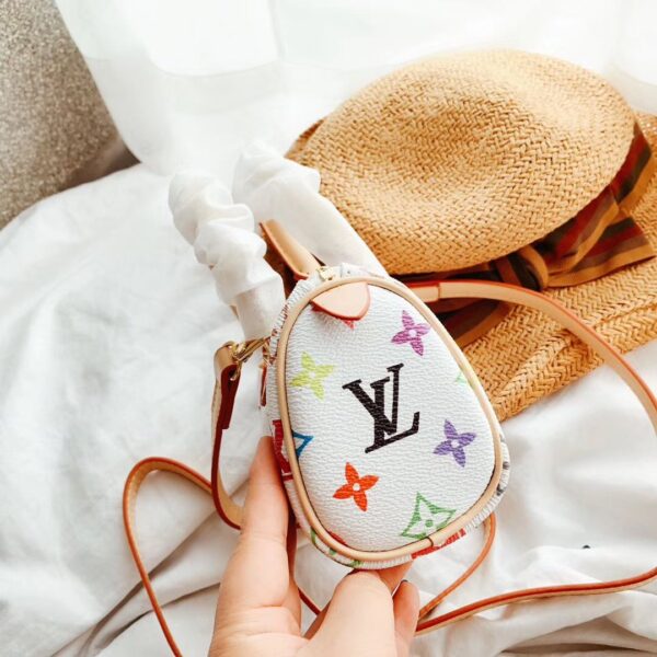Jam1302 LV pillow bag 335 58$ GBB - Image 13