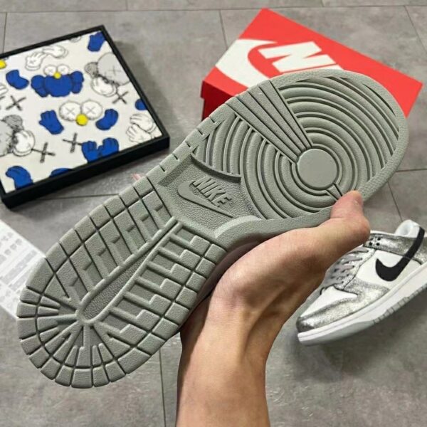 Jes3001 41.44$ NIKE!!! silver skin texture - Image 13