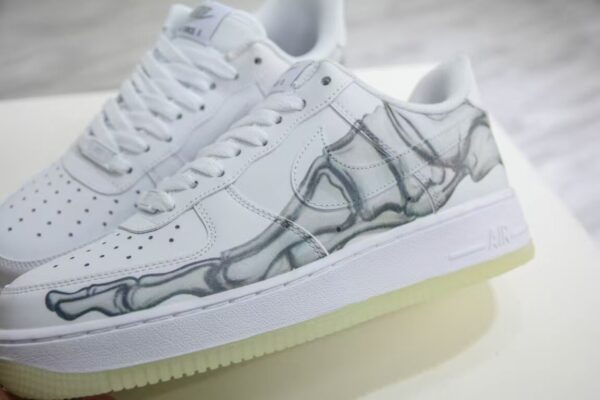 TL2565 NIKE 55$ - Image 4