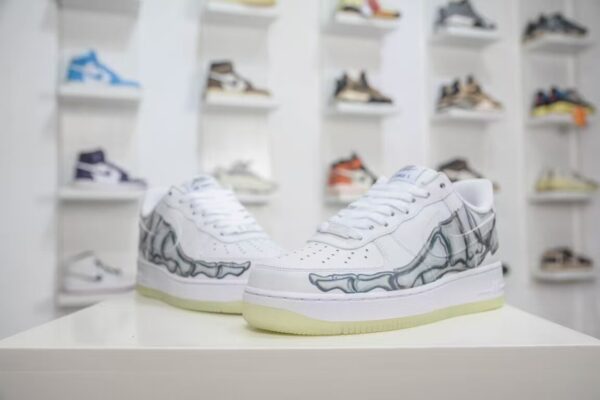 TL2565 NIKE 55$ - Image 7