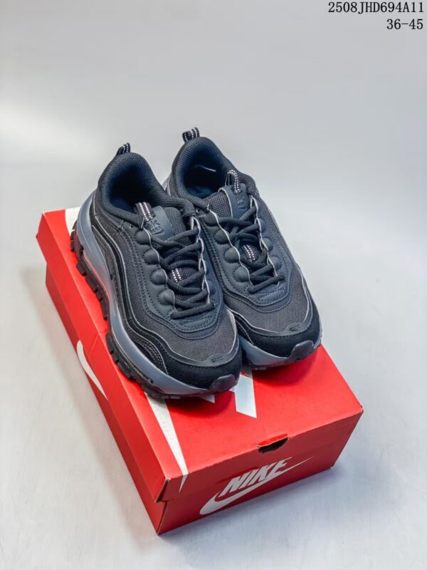 TL2563 NIKE 55$