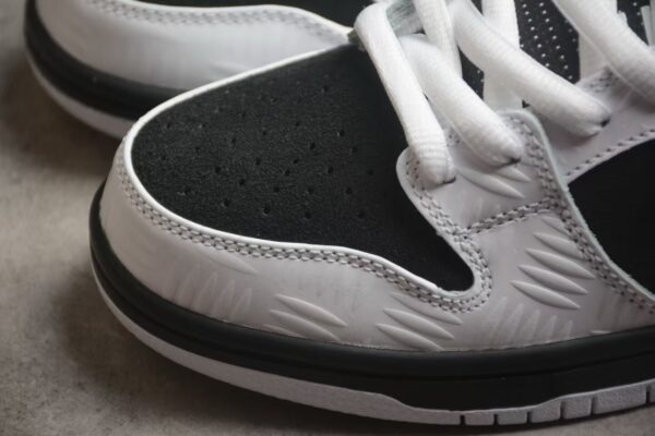 TL2560 NIKE 49.99$