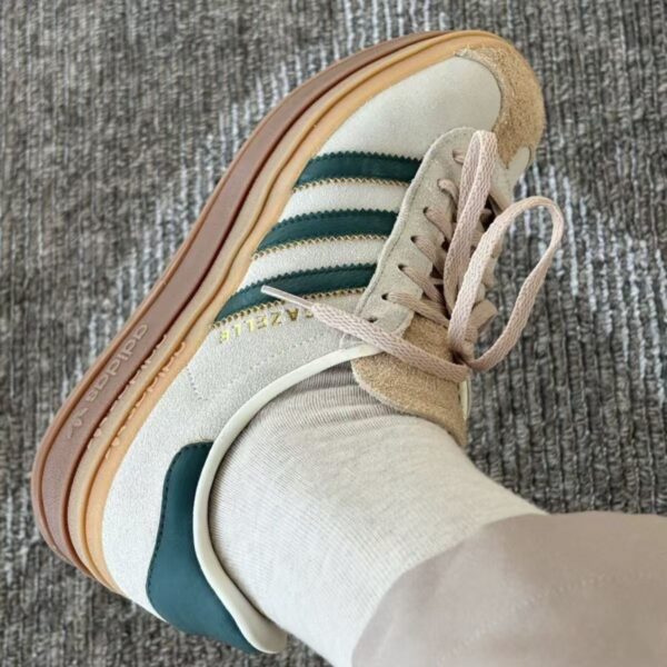 Z4991 ADIDAS 58$ - Image 10