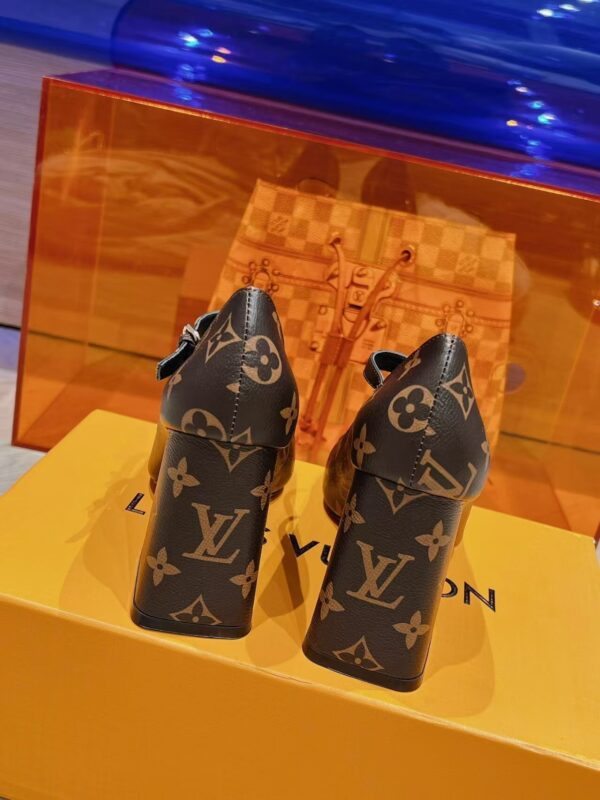 TL2556 LV 75.99$ BOX - Image 3