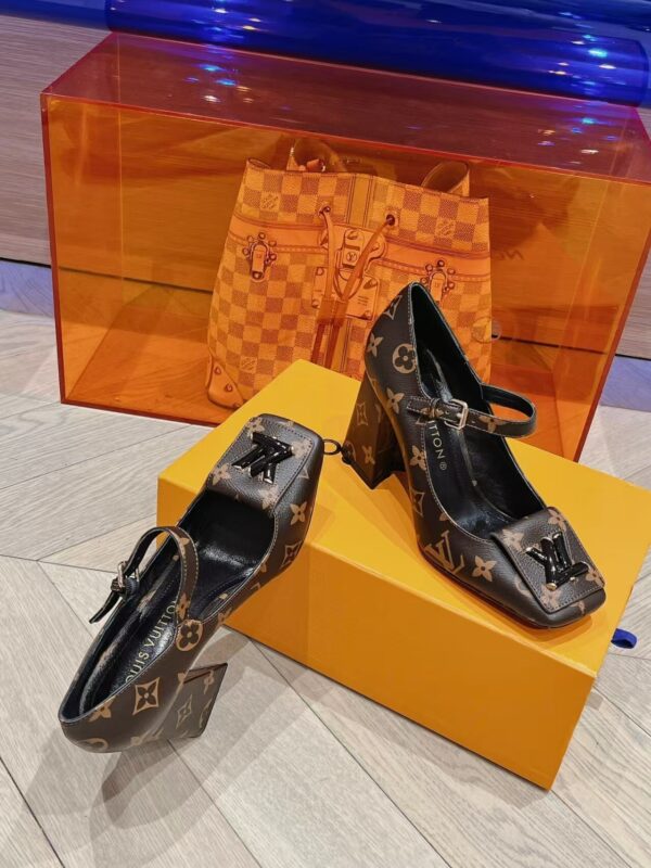 TL2556 LV 75.99$ BOX - Image 8