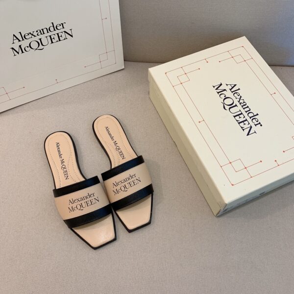 Jes3526 34.99$ McQueen -F - Image 14