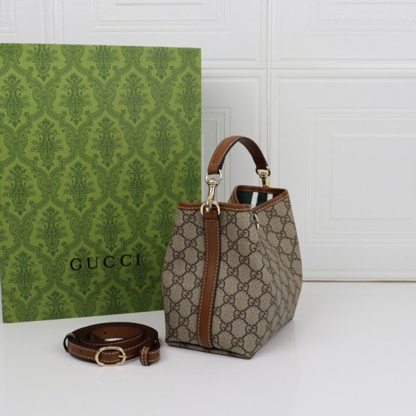 Jam5479 GUCCI GG Emblem 78$ - Image 14