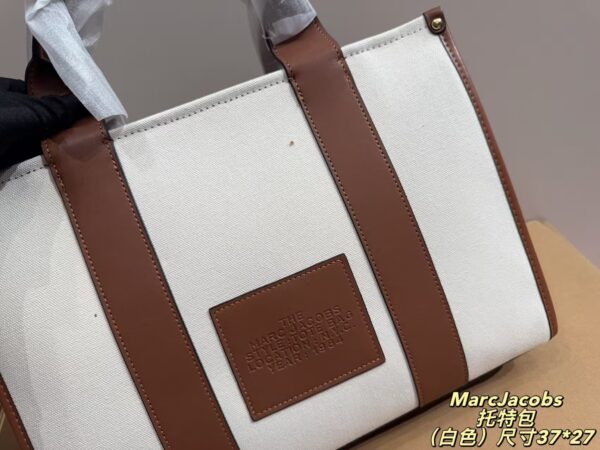 Z6915 MJ THE TOTE BAG 68$ - Image 2