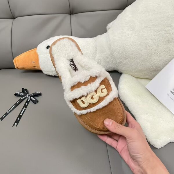 TL2552 UGG 49.99$ BOX - Image 6