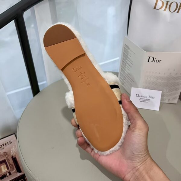 TL2548 DIOR 47.99$ BOX - Image 9