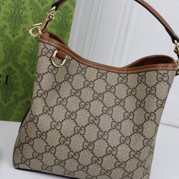 Jam5479 GUCCI GG Emblem 78$ - Image 15
