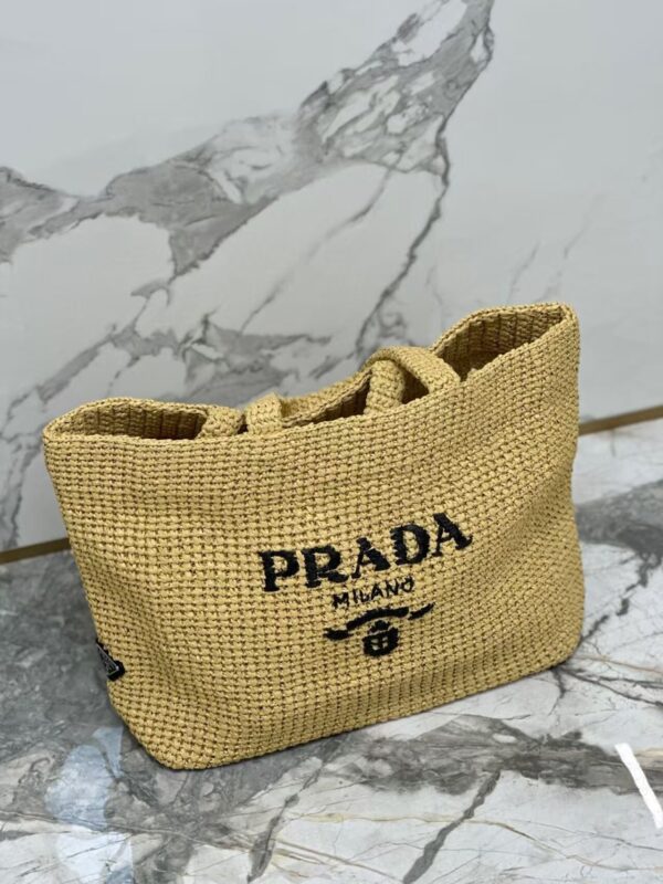 Z6906 PRADA 69$ - Image 7