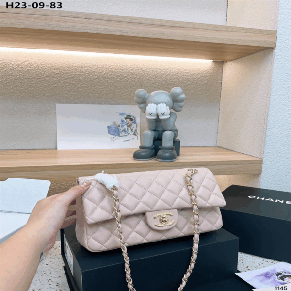 Z4790 58$ CHANEL - Image 11