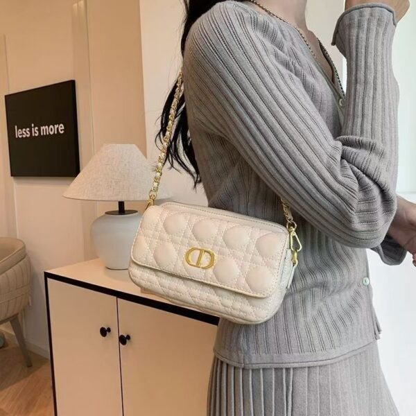 Z6904 Dior 50$ - Image 4