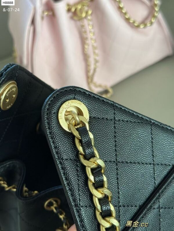TL2542 CHANEL 75$ BOX - Image 8