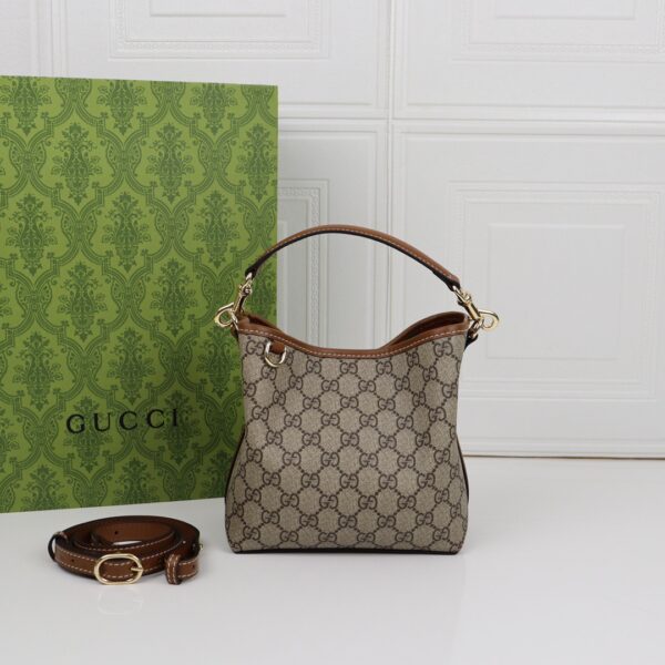 Jam5479 GUCCI GG Emblem 78$ - Image 16