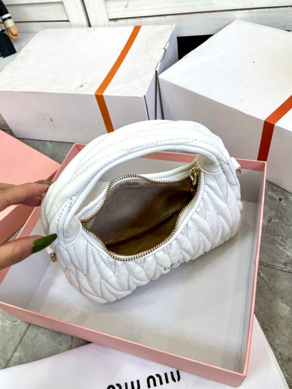 Jam3676 MIUMIU 49.99$  370 GBB - Image 16