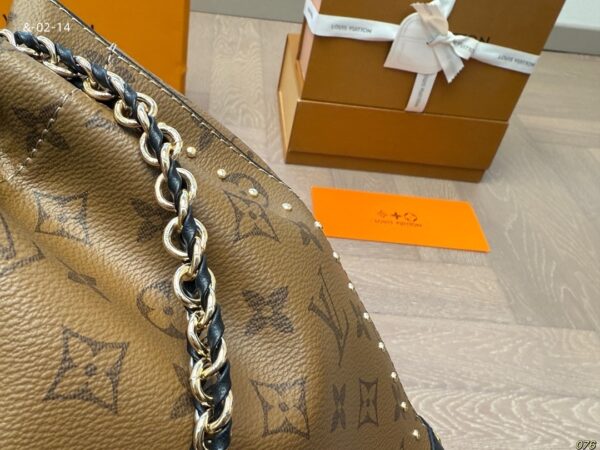 TL2532 LV 65.99$ BOX - Image 6