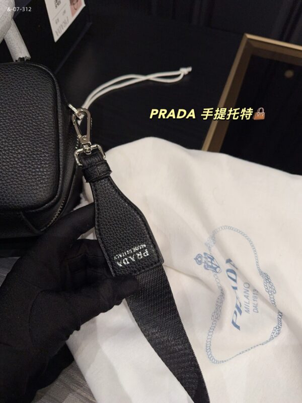 TL2528 PRADA 69.99$ - Image 3