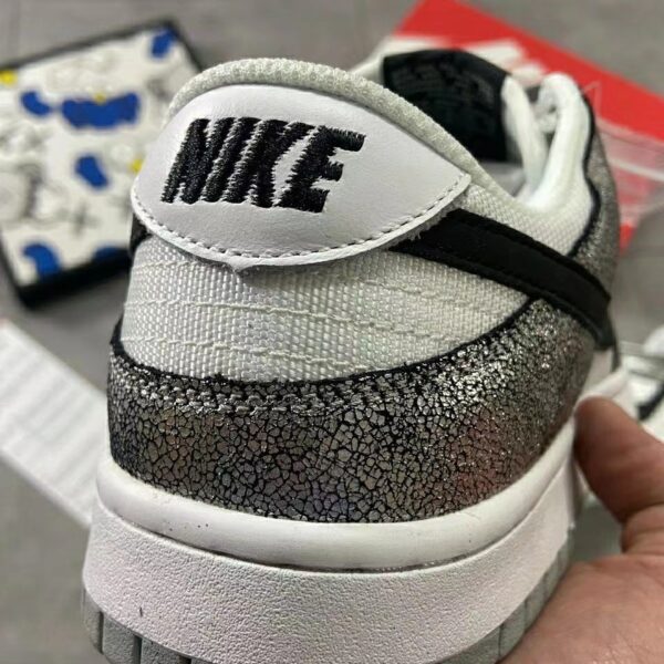 Jes3001 41.44$ NIKE!!! silver skin texture - Image 17
