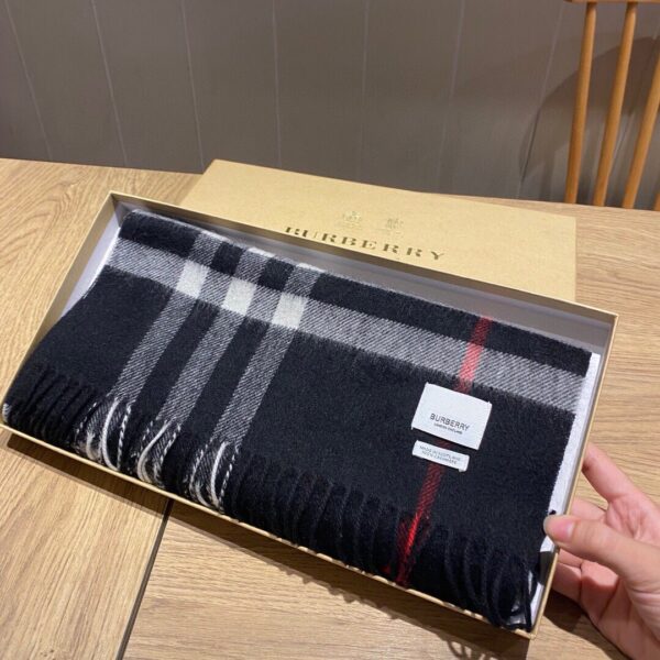 Jam695   Burberry   29.99$  WJ - Image 17