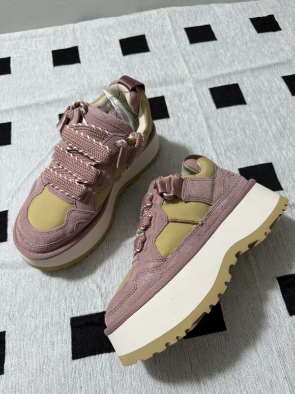 TL2496 UGG 88$ - Image 3