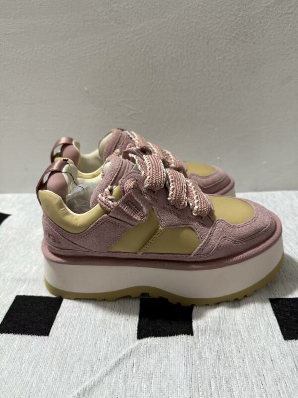 TL2496 UGG 88$ - Image 11