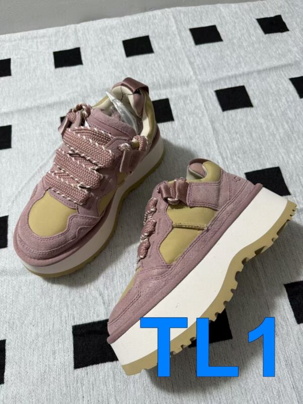 TL2496 UGG 88$ - Image 15