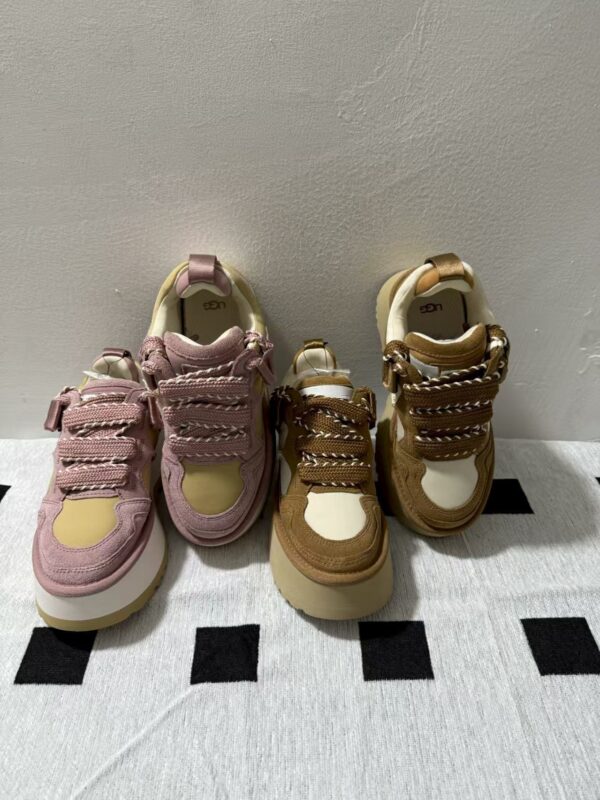 TL2496 UGG 88$