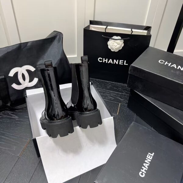 TL2495 CHANEL 55.99$
