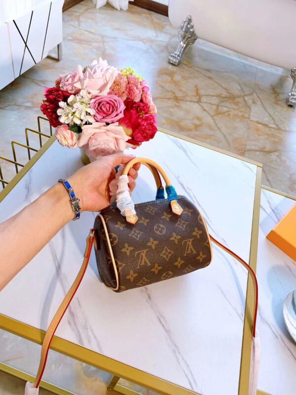 Jam1302 LV pillow bag 335 58$ GBB - Image 19