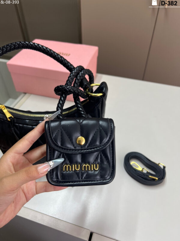 TL2492 MIUMIU 69.99$ BOX - Image 3