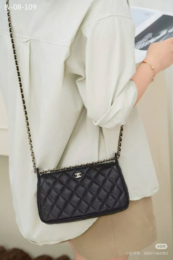 TL2489 CHANEL 66$ BOX